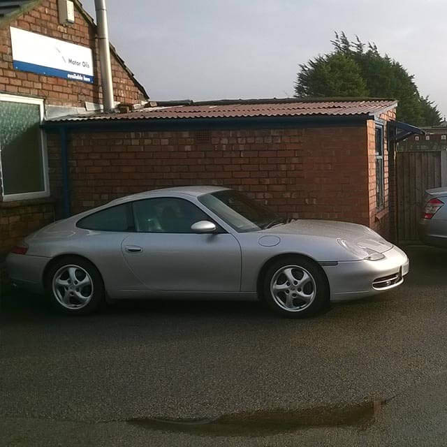 yates_motor_engineers_southport_merseyside_car_repair_tyres_mot_servicing_gallery_9